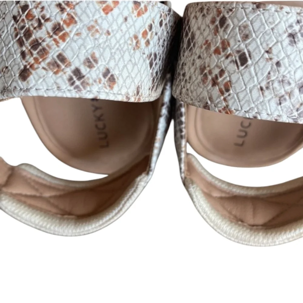 Lucky Brand Iadan Cream Tan Snakeskin Sandals Sz 10 SH228